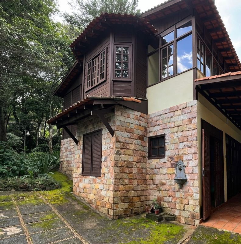 Residência Canto do Riacho — fachada em madeira